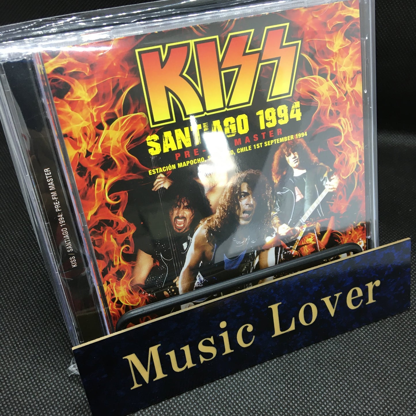KISS / SANTIAGO 1994 PRE-FM MASTER (2CD+1DVDR)