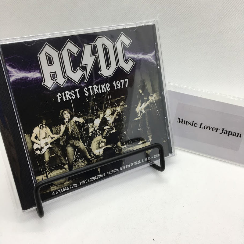 AC/DC / FIRST STRIKE 1977 SOUNDBOARD (1CDR)